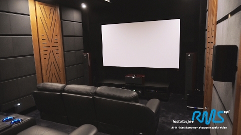 Kino domowe Atmos 7.1.2 (dedykowana sala kinowa) z 120 calowym ekranem projekcyjnym, projektorem JVC i audiofilskim nagłośnieniem w Białymstoku